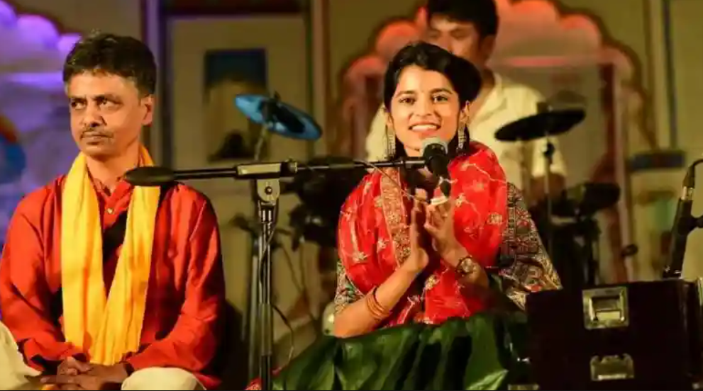 मैथिली ठाकुर
